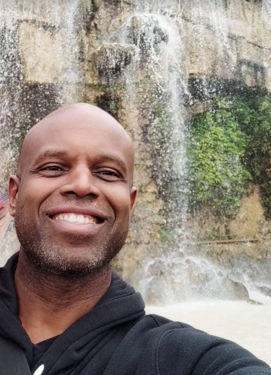 Profilo di Pierre-lou