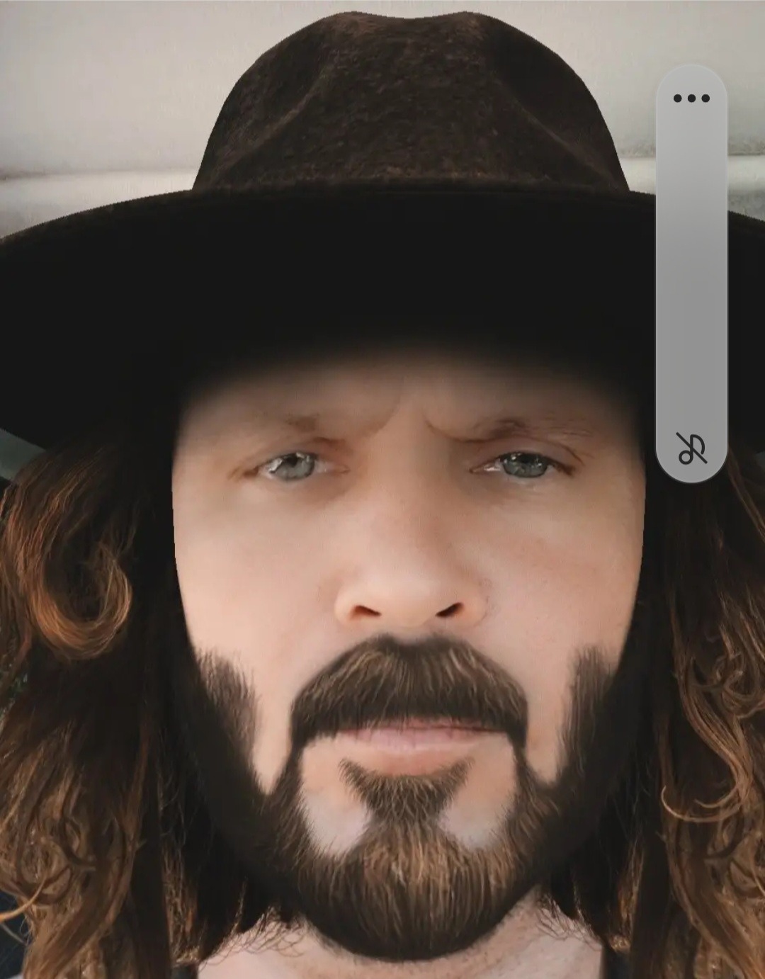 Profilo di Ezéchiel